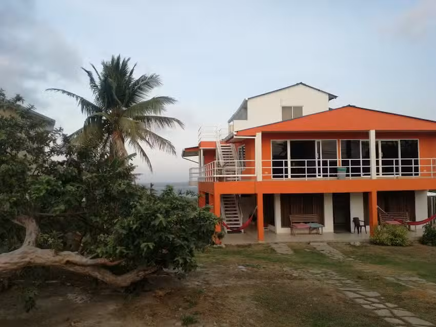 Claymount View Posada Nativa