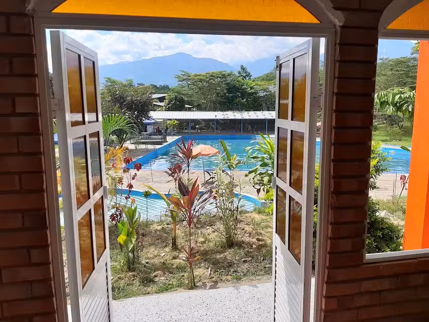 Club Campestre Piscina el Manantial