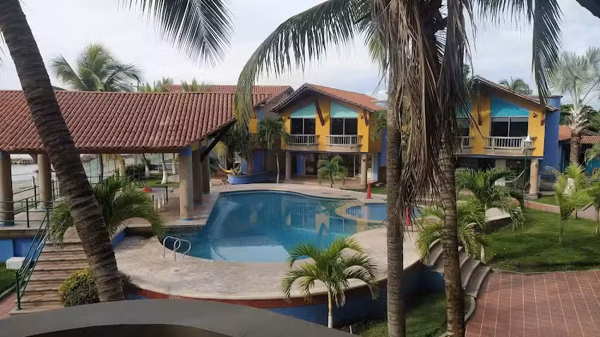 Condominio Playa Caim&aacute;n