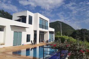 Condominio Puente Piedra