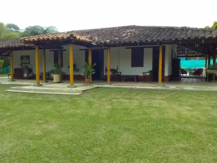 Conjunto campestre Bel&eacute;n