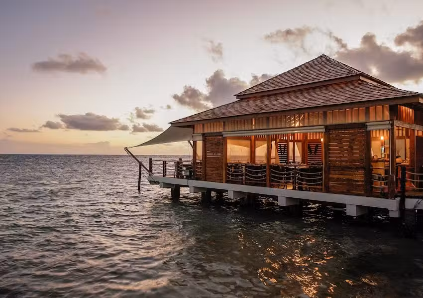 Decameron Los Delfines