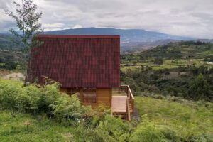 Eco Caba&ntilde;a Guayac&aacute;n R&aacute;quira