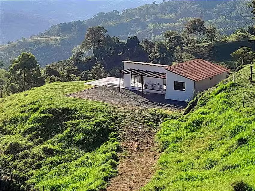 ECO-FINCAS &ldquo;El Silencio Farms&rdquo;