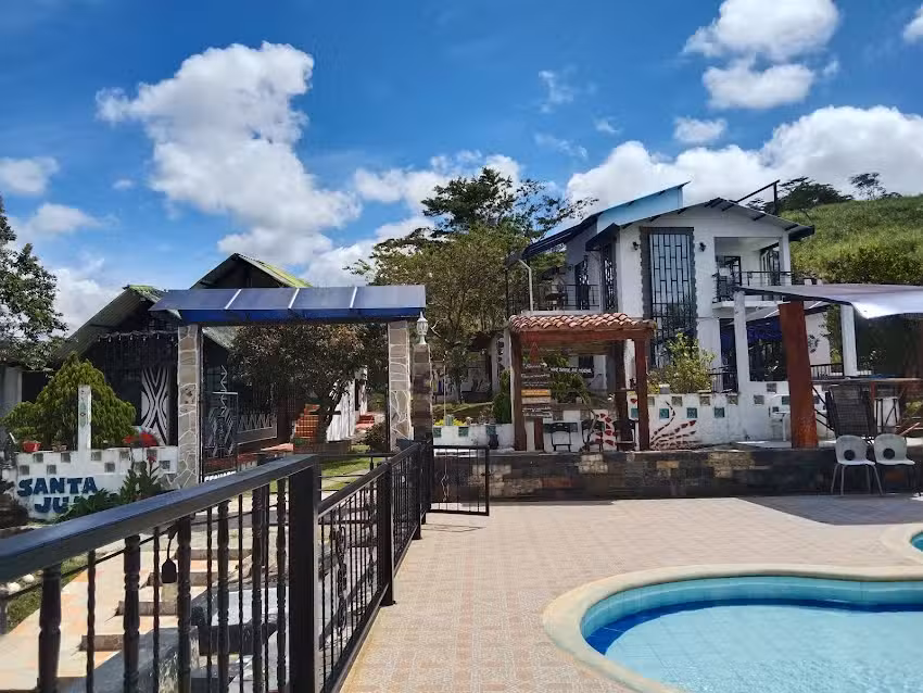 Eco hostel santa juana.