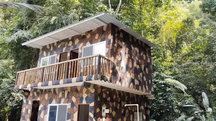 ECO HOTEL LA CASCADA