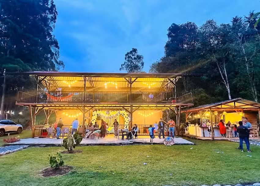 Ecohotel Riverside La Masia