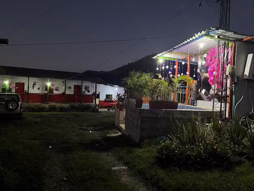 El Amanecer Glamping / Alojamiento/eco Hotel/