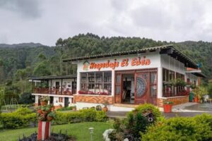 EL ED&Eacute;N HOTEL Y RESTAURANTE