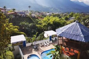 El Parque Hotel Caciques