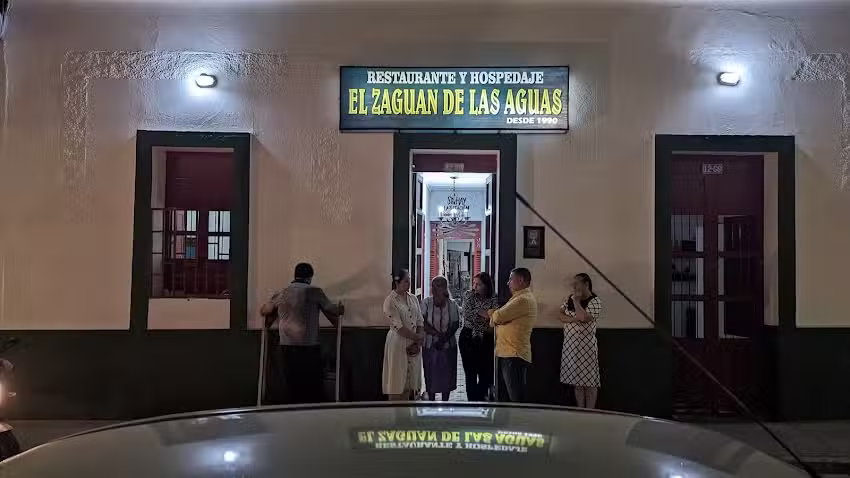 El Zaguan De Las Aguas