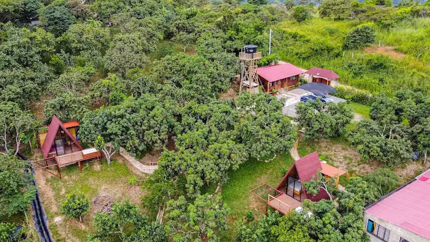 Entre Mangos Natural Retreat