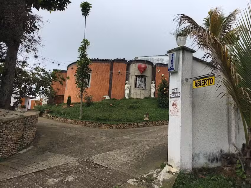 ESTADERO MOTEL LOS GANSOS