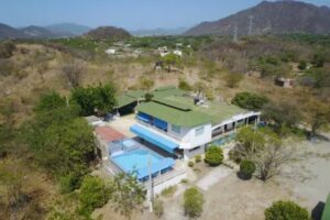 FINCA CASA CLUB EL DIAMANTE