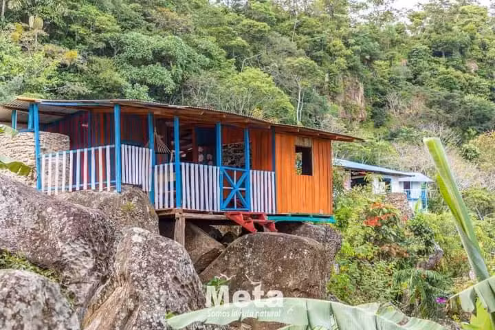 Finca eco tur&iacute;stica cascada de azufre