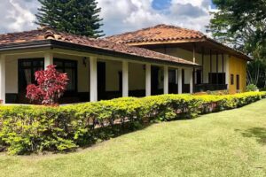 Finca Hotel La Bella