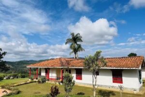 Finca Hotel La Tribu