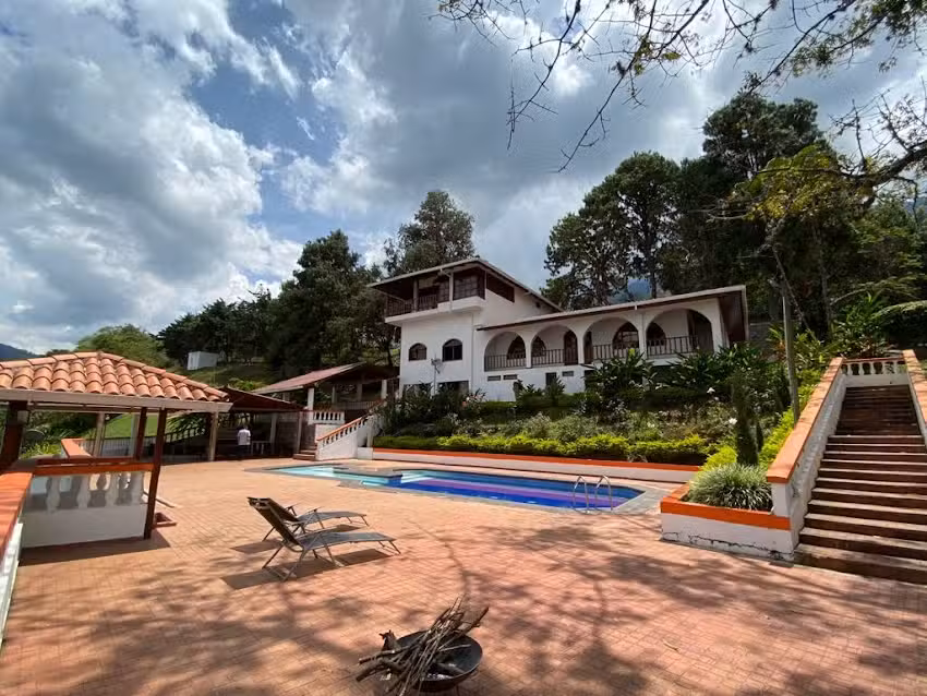 Finca La Mar&iacute;a, El Castillo