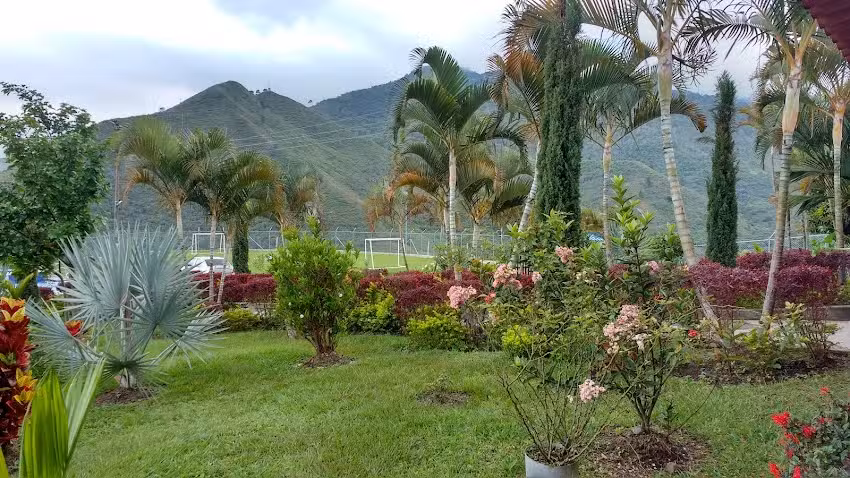 Finca La Valentina Yumbo