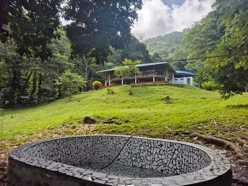 Finca Las Aguas, Eco Farmstay, Colombia