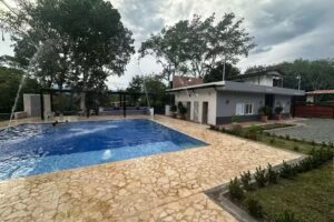 Finca Las Cari&ntilde;osas para (30) PERSONAS