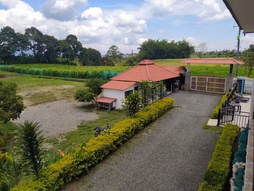 Finca Tur&iacute;stica El Guadual