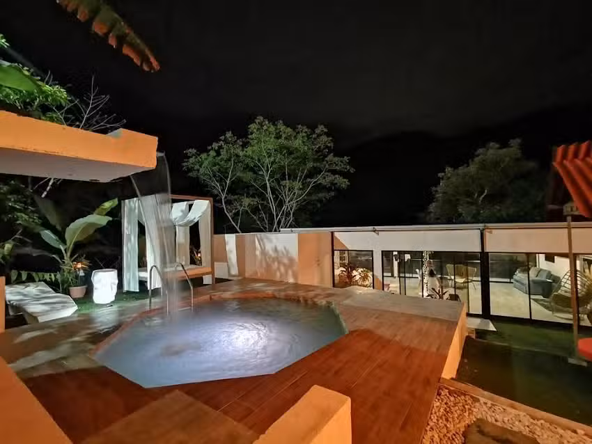 Finca Yaxch&egrave; Luxury
