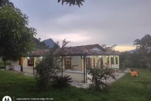 GalloFino Hostal y coworking rural-Venecia-Antioquia
