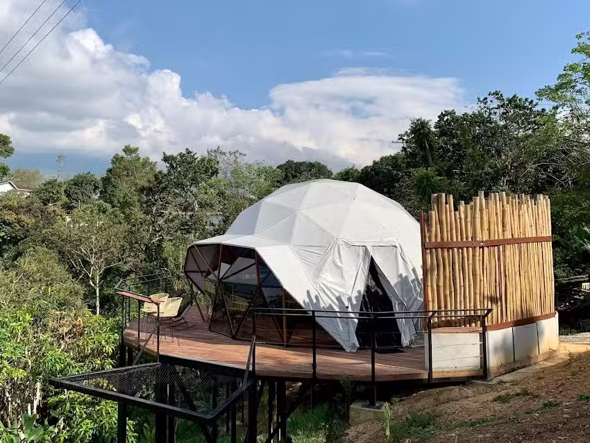 Glamping Punta Esmeralda