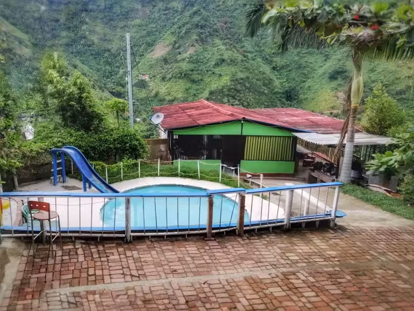 GLAMPING Y CABA&Ntilde;A EMI