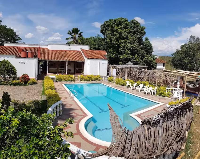 Glampings | Hotel | Alojamiento | Hotel Campestre La Casta&ntilde;uela