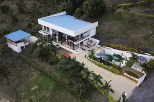 GRAND BALCONY GLAMPING &ndash; RESTAURANTE