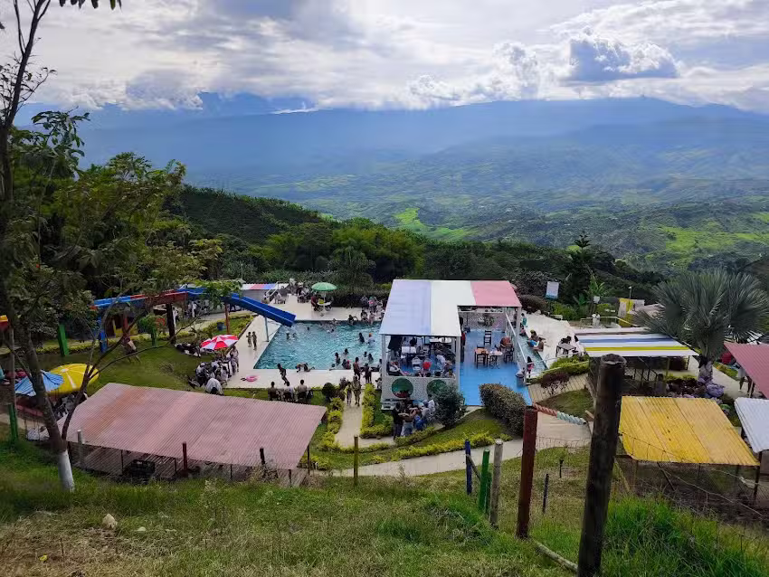 Granja Senderos &ndash; San Jos&eacute;