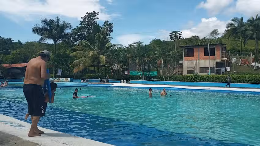 Hacienda Loma Bonita