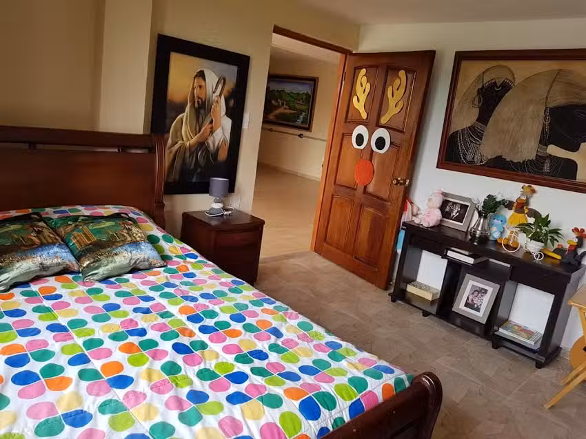 Hogar y Centro Vida Los Lirios