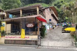 Hospedaje Casa Roble