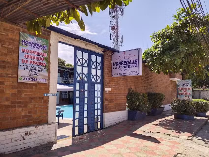 HOSPEDAJE LA FLORESTA