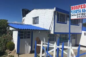 HOSPEDAJE PUERTA AL LAGO