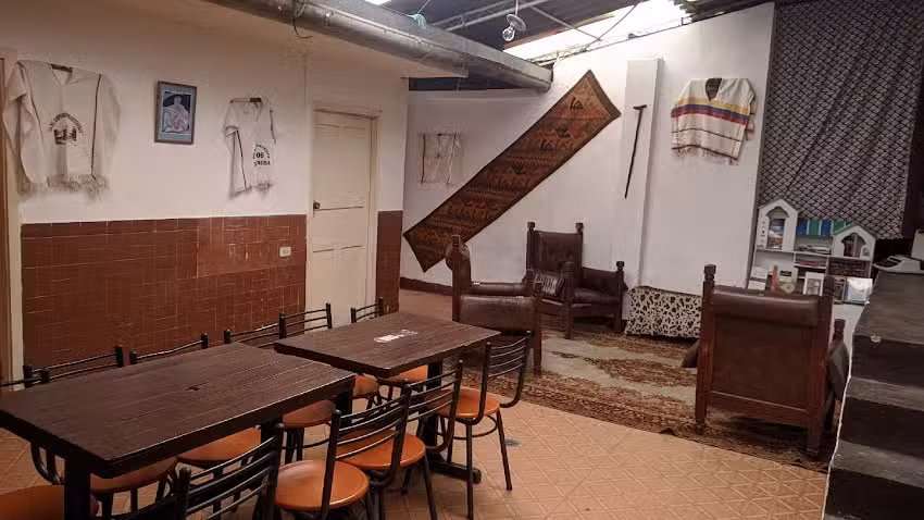 Hospedaje urbano la casona de xu&eacute; sutatausa ( hostal, hotel)