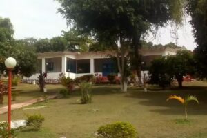 Hospedaje Y Piscina El Encanto