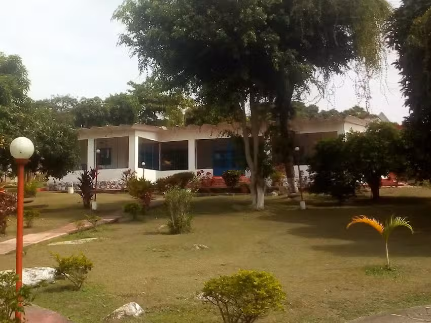 Hospedaje Y Piscina El Encanto