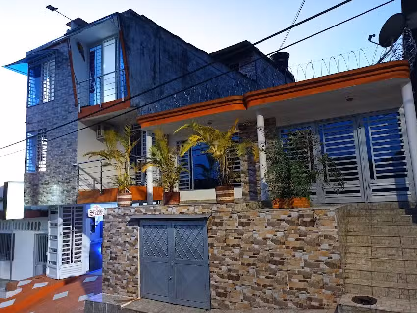 Hostal Apartamentos Delgado