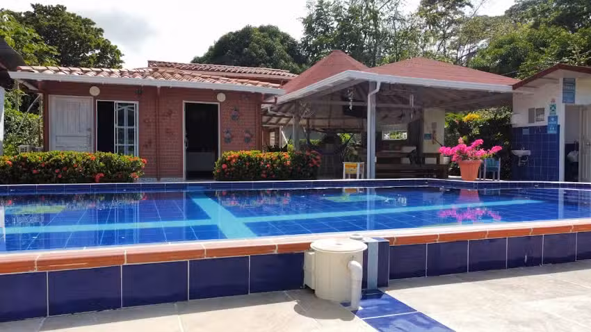 Hostal Bralgijon Capurgan&aacute;