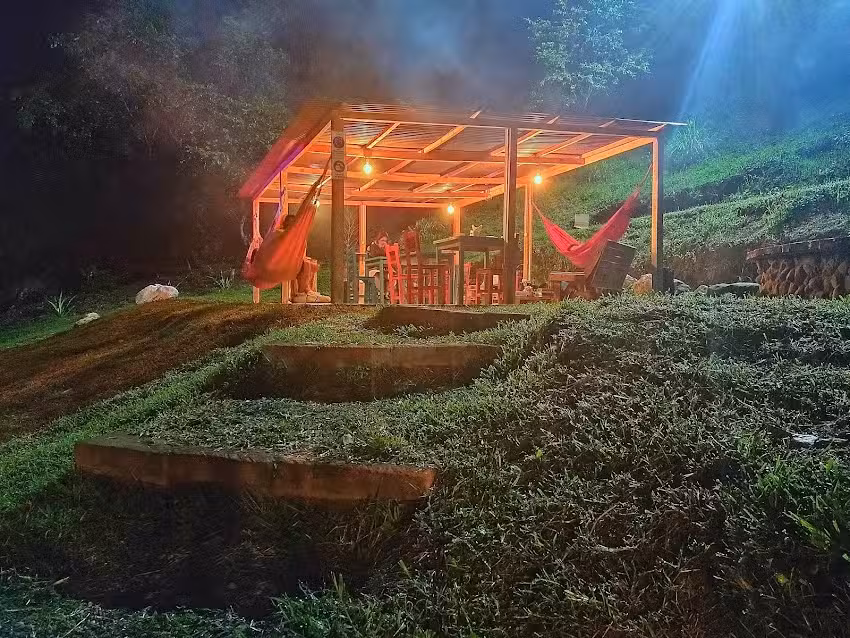 Hostal La Monta&ntilde;a /hospedaje Campestre Tona