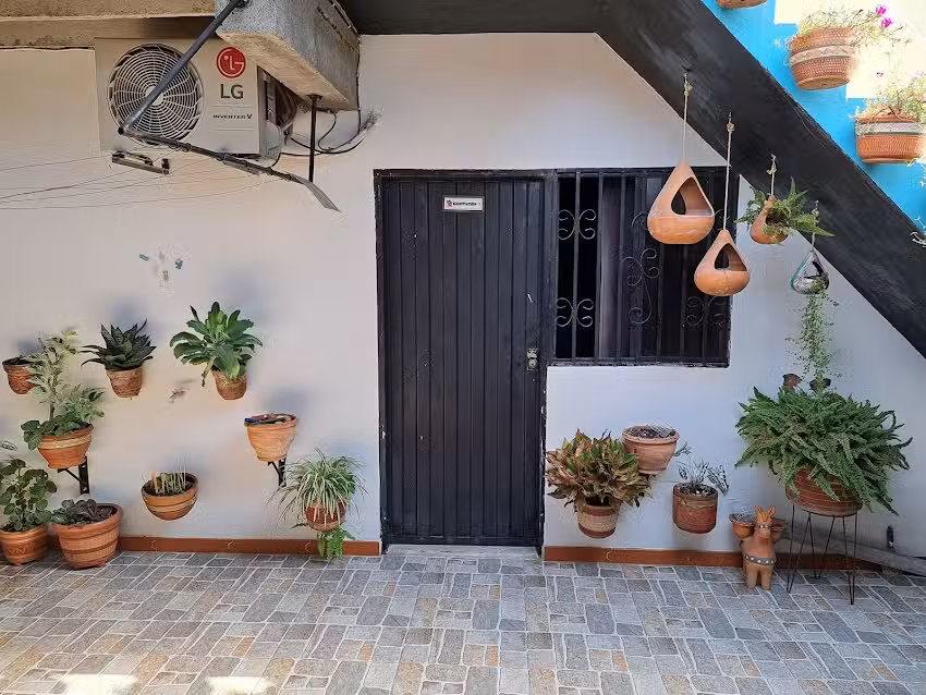 HOSTAL ROCHY