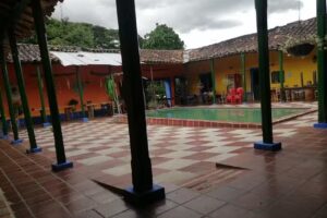 HOSTAL VILLA FLORES