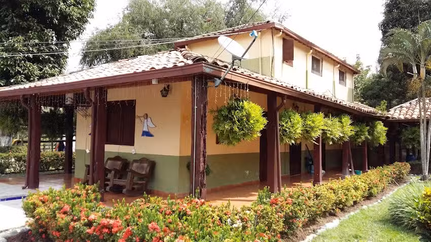 Hoster&iacute;a El Tesoro Escondido