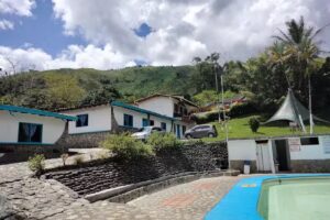 Hoster&iacute;a Puerta del Nus