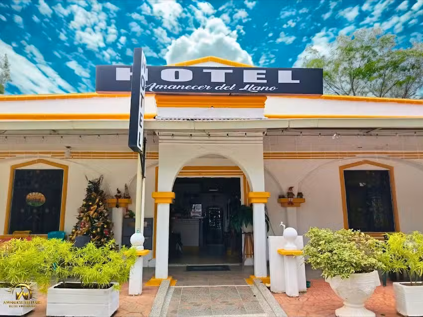 Hotel Amanecer Del Llano