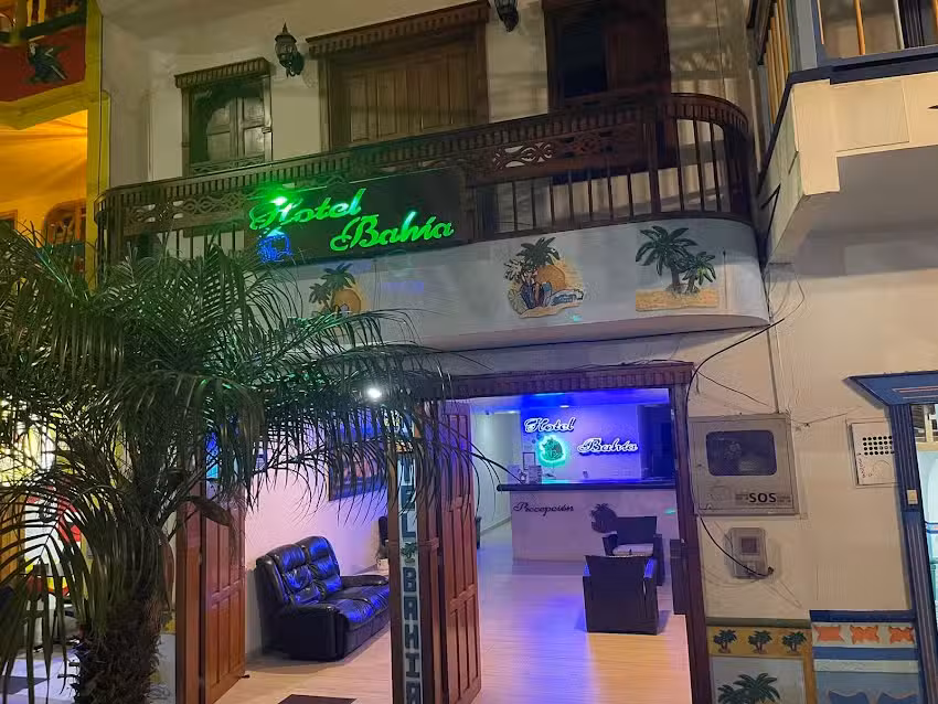 HOTEL BAHIA GUATAP&Eacute;